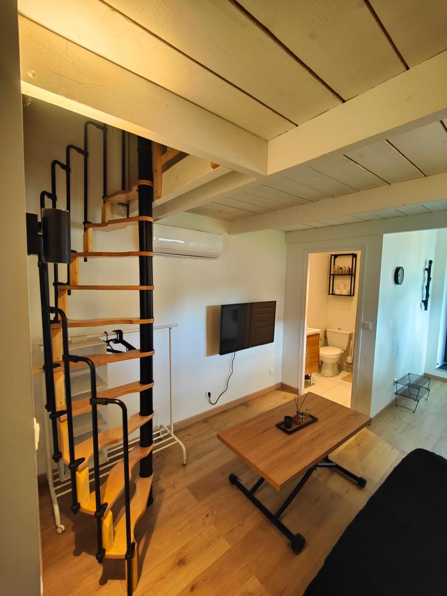 Maisonette Proche De Fontainebleau Ville-Saint-Jacques 外观 照片