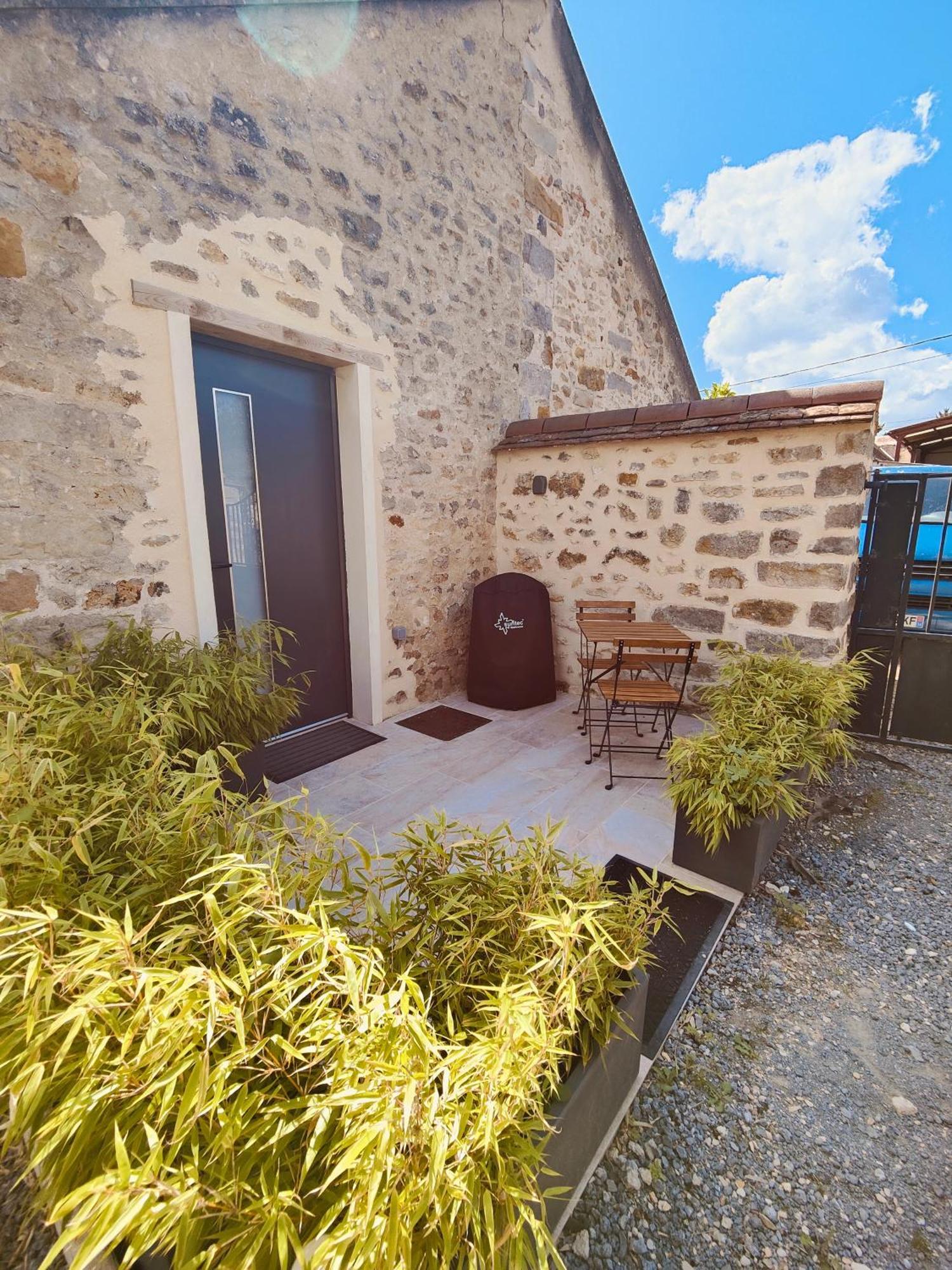 Maisonette Proche De Fontainebleau Ville-Saint-Jacques 外观 照片